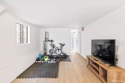 238 Sadowa St, San Francisco, CA 94112 photo 23