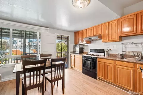 238 Sadowa St, San Francisco, CA 94112 photo 9