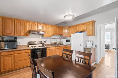 238 Sadowa St, San Francisco, CA 94112 photo 11