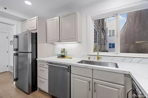 2226 Beach St, San Francisco, CA 94123 photo 12