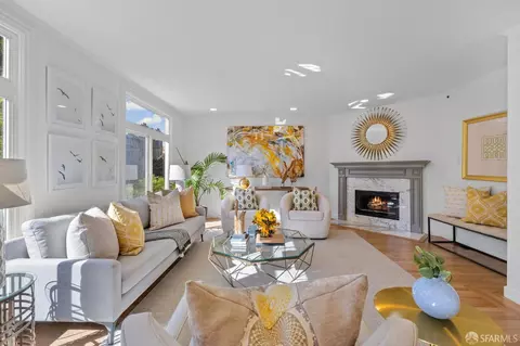 2226 Beach St, San Francisco, CA 94123 photo 2