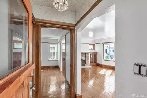 50 Nantucket Ave, San Francisco, CA 94112 photo 5