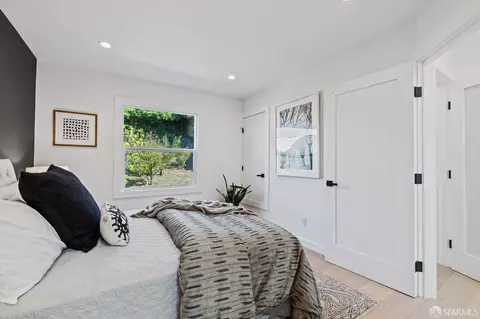 67 Gladstone Dr, San Francisco, CA 94112 photo 17