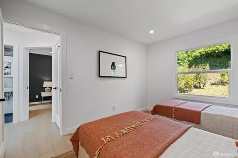 67 Gladstone Dr, San Francisco, CA 94112 photo 20