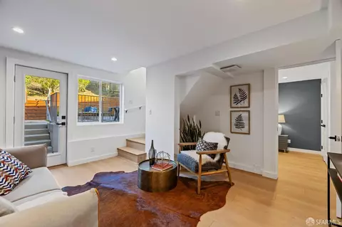 67 Gladstone Dr, San Francisco, CA 94112 photo 13