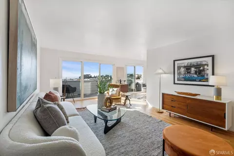 2467 15th Ave, San Francisco, CA 94116