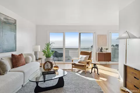 2467 15th Ave, San Francisco, CA 94116 photo 2