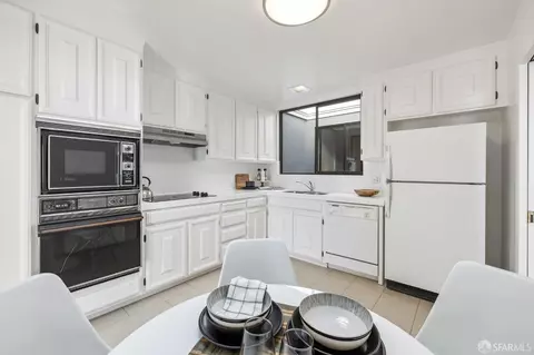 2467 15th Ave, San Francisco, CA 94116 photo 25