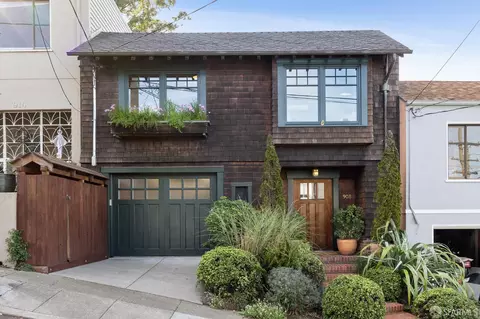 908 Douglass St, San Francisco, CA 94114