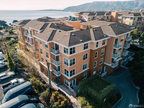 401 Crescent Ct #4104, San Francisco, CA 94134