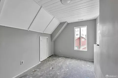 83 Lisbon St, San Francisco, CA 94112 photo 18