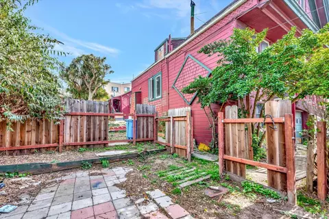 83 Lisbon St, San Francisco, CA 94112 photo 32