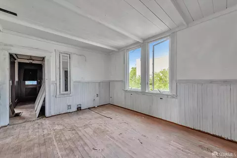 83 Lisbon St, San Francisco, CA 94112 photo 17