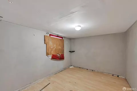 83 Lisbon St, San Francisco, CA 94112 photo 30