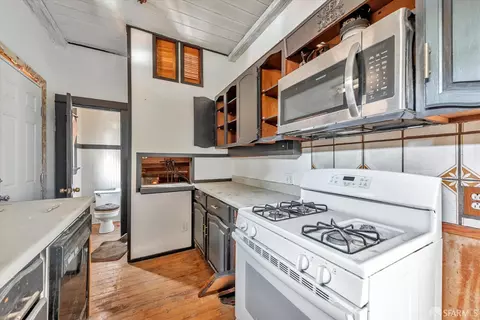 83 Lisbon St, San Francisco, CA 94112 photo 8