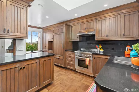 2412 Castro St, San Francisco, CA 94131 photo 10