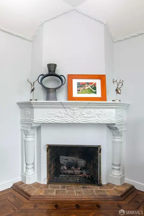 2412 Castro St, San Francisco, CA 94131 photo 3