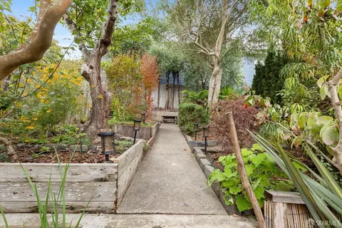 2412 Castro St, San Francisco, CA 94131 photo 25