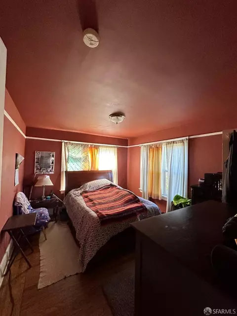 295 Staples Ave, San Francisco, CA 94112 photo 12