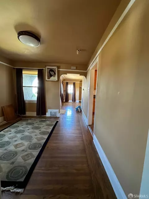 295 Staples Ave, San Francisco, CA 94112 photo 10