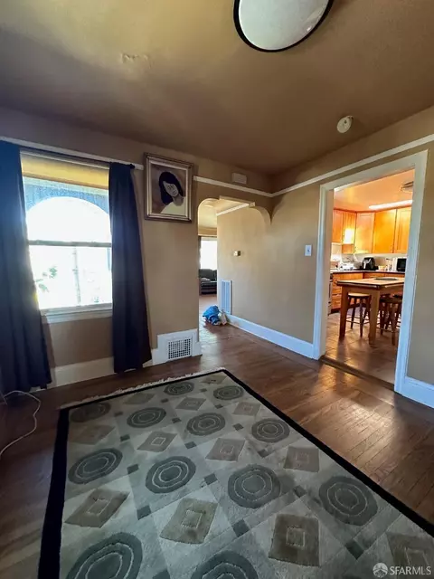 295 Staples Ave, San Francisco, CA 94112 photo 8