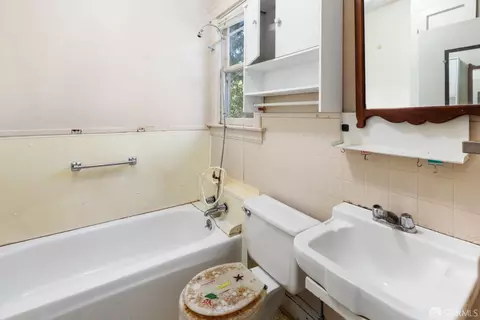 220 Dublin St, San Francisco, CA 94112 photo 32