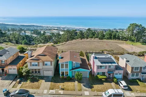 426 Imperial Dr, Pacifica, CA 94044 photo 2