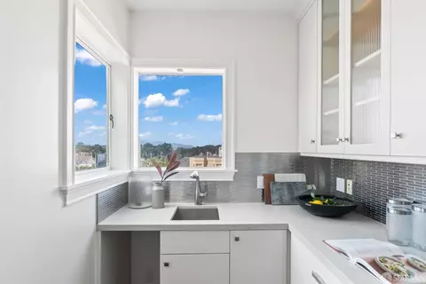 1327 7th Ave #10, San Francisco, CA 94122 photo 9