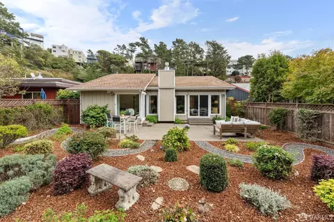 64 Crags Ct, San Francisco, CA 94131 photo 3