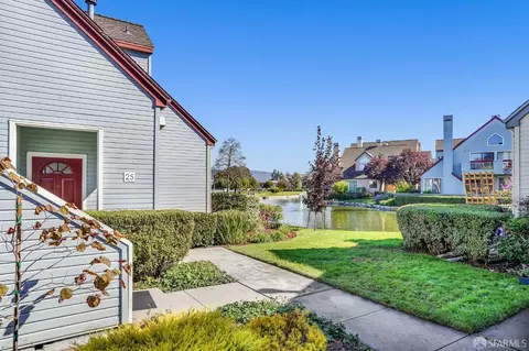 25 Regulus Ct, Alameda, CA 94501 photo 3