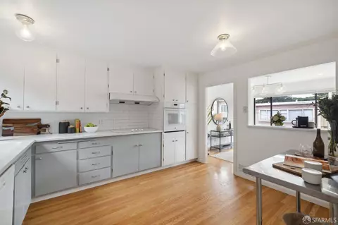1152 Burrows St, San Francisco, CA 94134 photo 15
