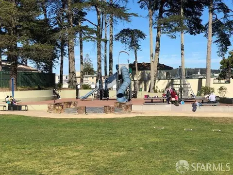 655 28th Ave, San Francisco, CA 94121 photo 37