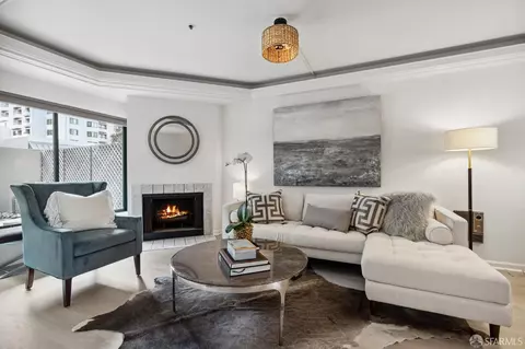 601 Van Ness Ave #18, San Francisco, CA 94102