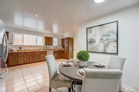 520 Lisbon St, San Francisco, CA 94112 photo 12