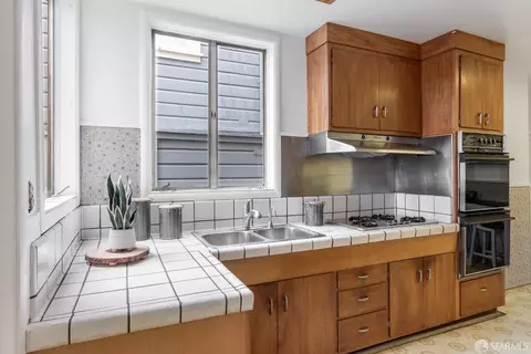 511 10th Ave, San Francisco, CA 94118 photo 13