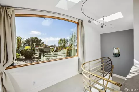 Entry Way - 72 Nido Ave, San Francisco, CA 94115 photo 5 of 5