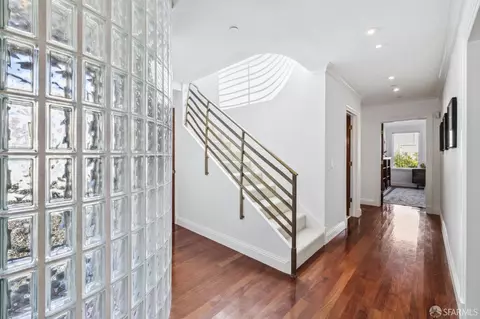 Entry Way - 72 Nido Ave, San Francisco, CA 94115 photo 3 of 5