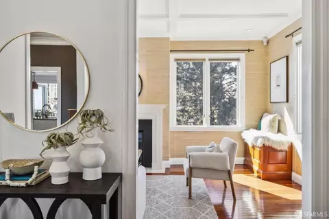 Entry Way - 72 Nido Ave, San Francisco, CA 94115 photo 2 of 5