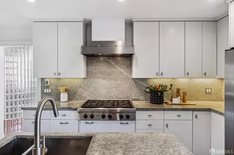 Kitchen - 72 Nido Ave, San Francisco, CA 94115 photo 4 of 7