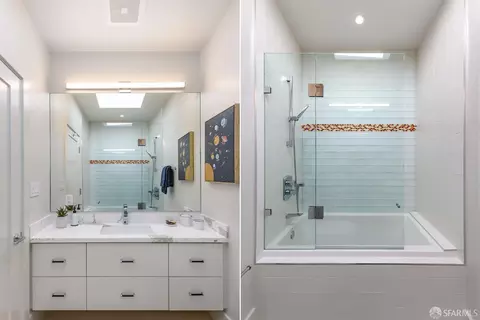Bath - 462 Sanchez St, San Francisco, CA 94114 photo 4 of 5