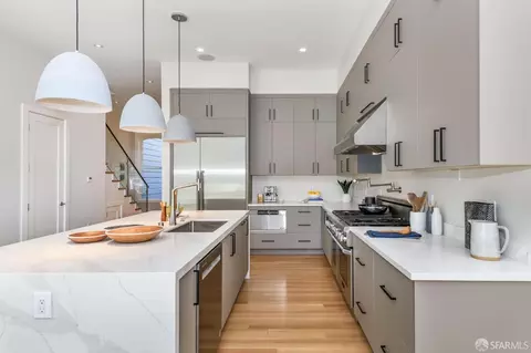 Kitchen - 462 Sanchez St, San Francisco, CA 94114 photo 3 of 6