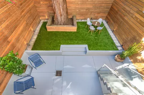 Exterior - 462 Sanchez St, San Francisco, CA 94114 photo 7 of 8