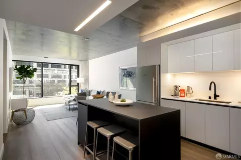 960 Market St #209, San Francisco, CA 94102