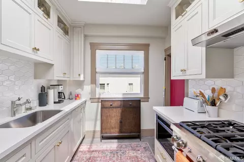 2363 Larkin St #43, San Francisco, CA 94109 photo 23