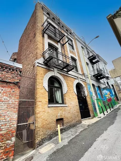 6 Nottingham Pl, San Francisco, CA 94133