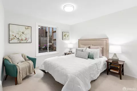 Bedroom - 80 Montezuma St, San Francisco, CA 94110 photo 1 of 3
