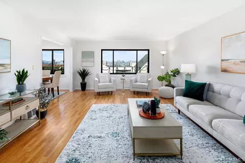 Living - 80 Montezuma St, San Francisco, CA 94110 photo 2 of 3