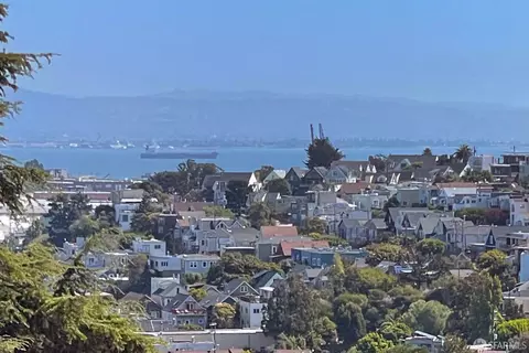 View/Area - 80 Montezuma St, San Francisco, CA 94110 photo 7 of 7