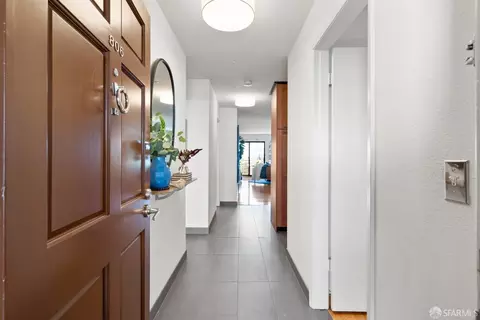806 Red Leaf Ct, San Francisco, CA 94134 photo 9