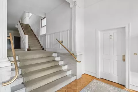 1097 Green St #2, San Francisco, CA 94133 photo 4